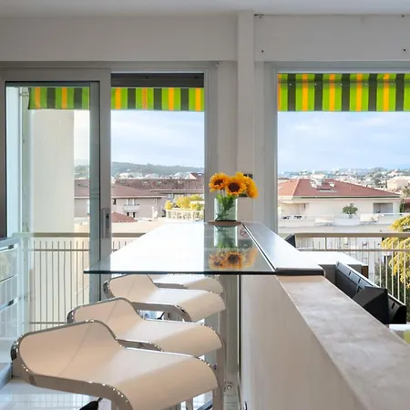 1-br With Terrace Near Centre דירה *