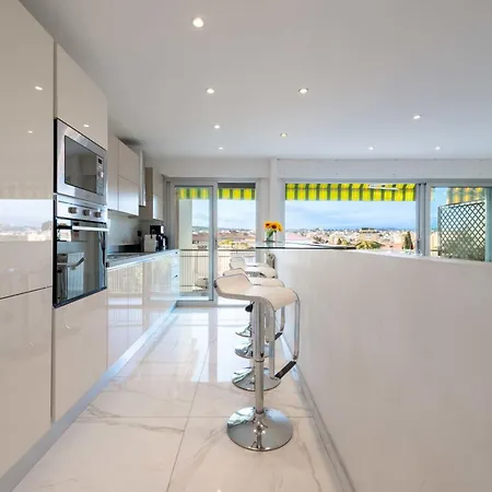 1-br With Terrace Near Centre דירה קאן