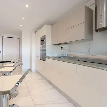 1-br With Terrace Near Centre * קאן