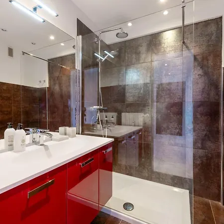 1-br With Terrace Near Centre