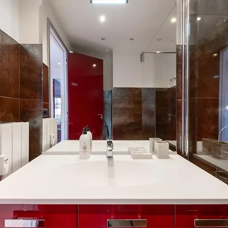 1-br With Terrace Near Centre דירה *