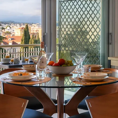 1-br With Terrace Near Centre *